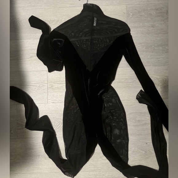 Laquan Smith off shoulder catsuit - Picture 3 of 4